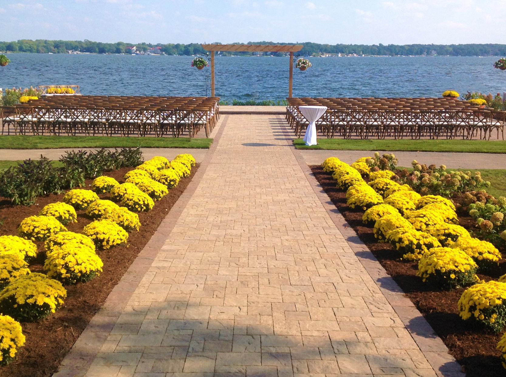 Lake Lawn Resort